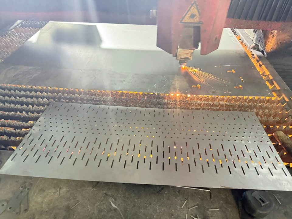 Giá cắt laser tại Bình Tân Laser