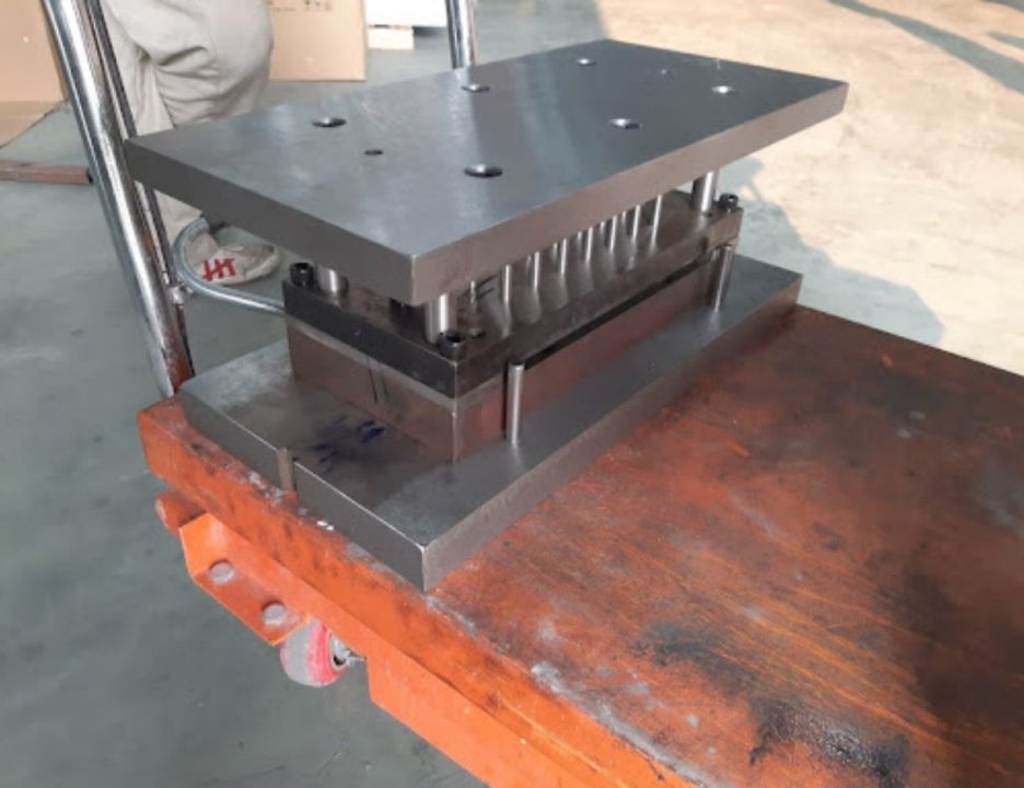 Công nghệ và tiêu chuẩn trong dập kim loại tấm