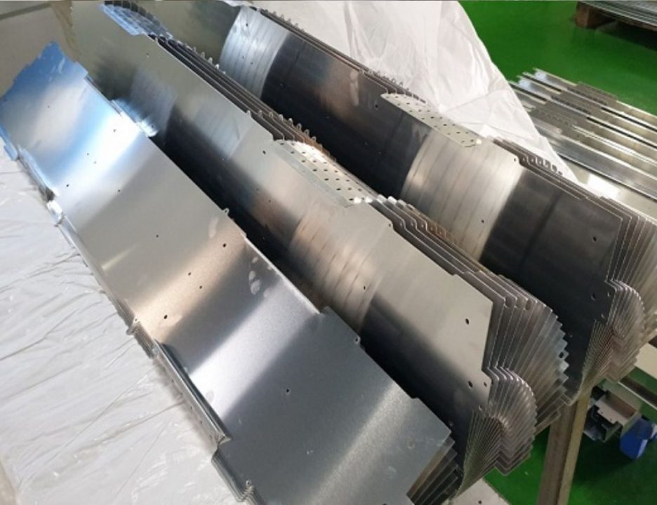 Tại sao nên chọn công nghệ cắt laser nhôm tấm?