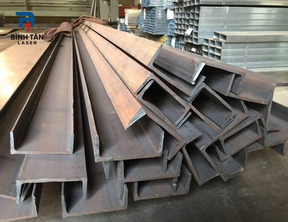Vai trò của gia công chấn dập thép tấm trong sản xuất cơ khí