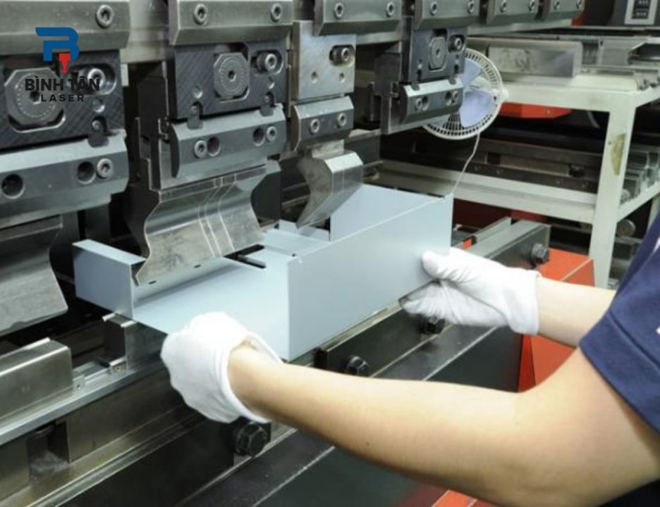 Khi nào doanh nghiệp nên đầu tư khuôn dập
