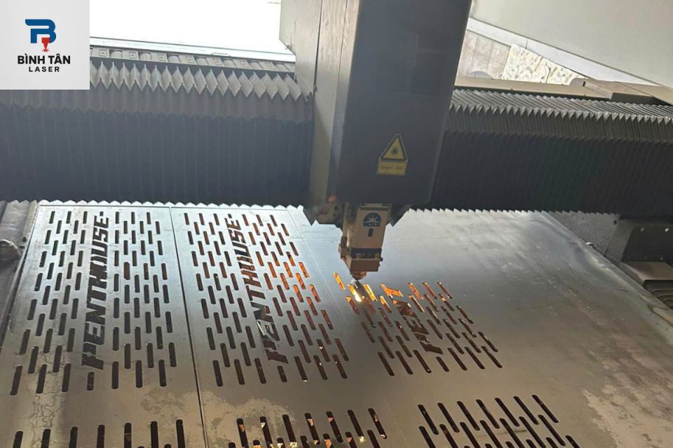 cắt CNC Laser Fiber kim loại tấm