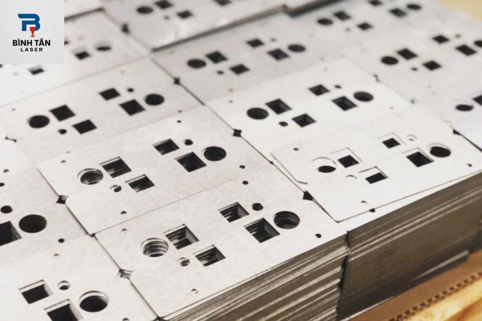 cắt Laser CNC Fiber kim loại tấm
