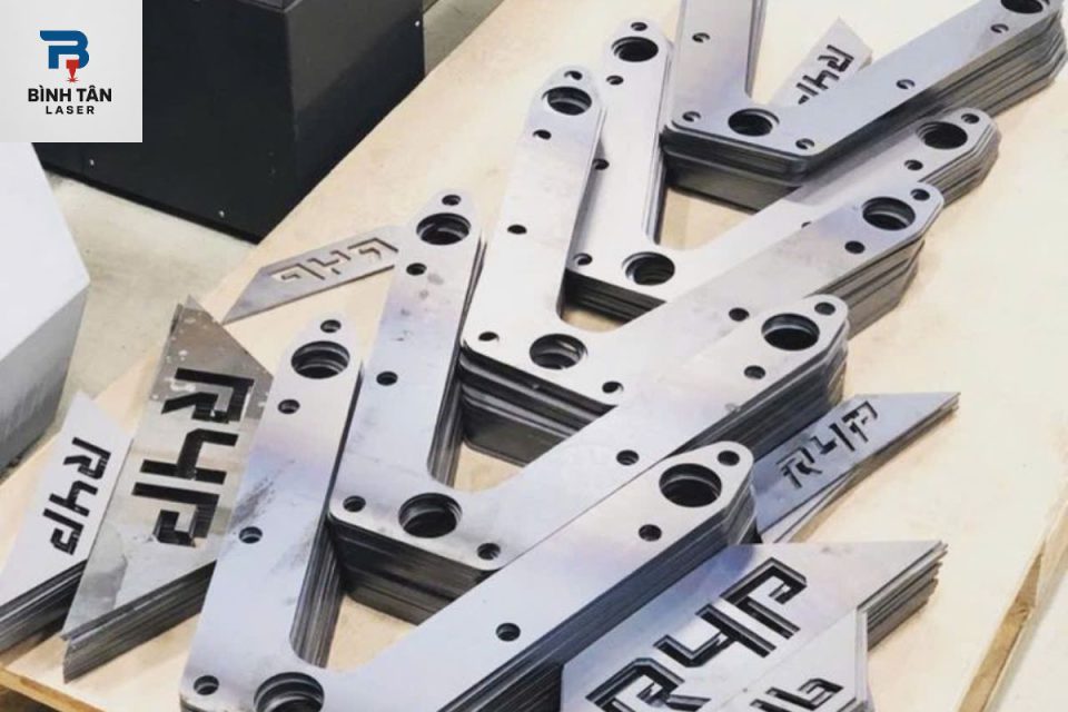 cắt Laser CNC Fiber kim loại tấm