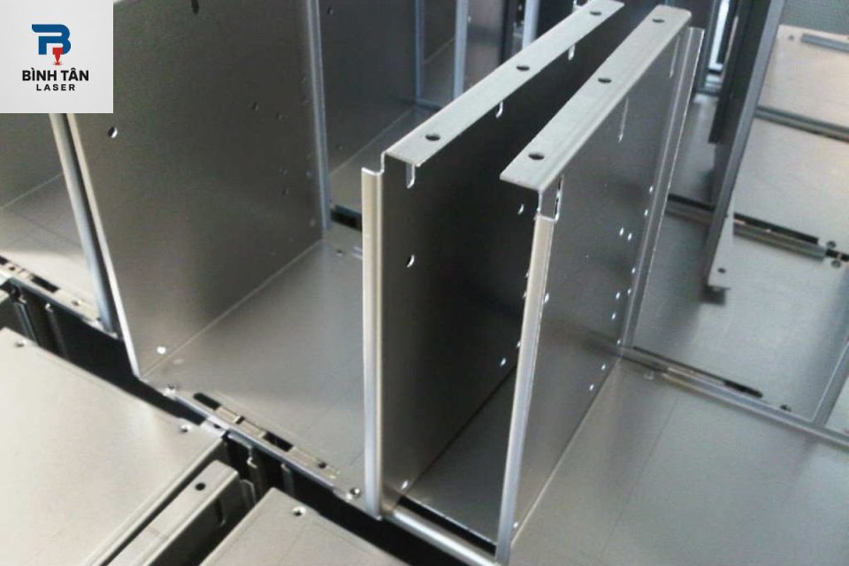 gia công cắt Laser kim loại tấm