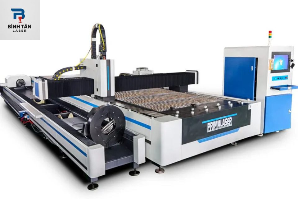gia công kim loại tấm bằng máy laser fiber 3kW