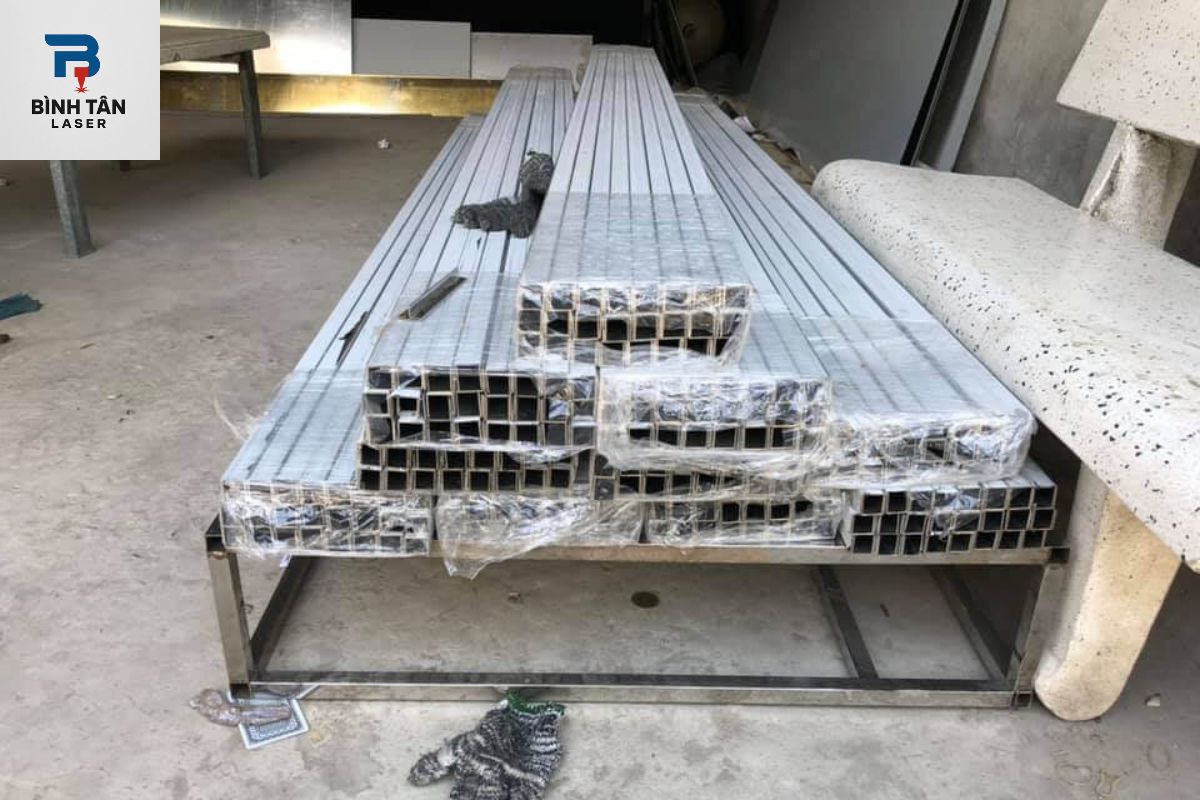 chấn CNC theo yêu cầu
