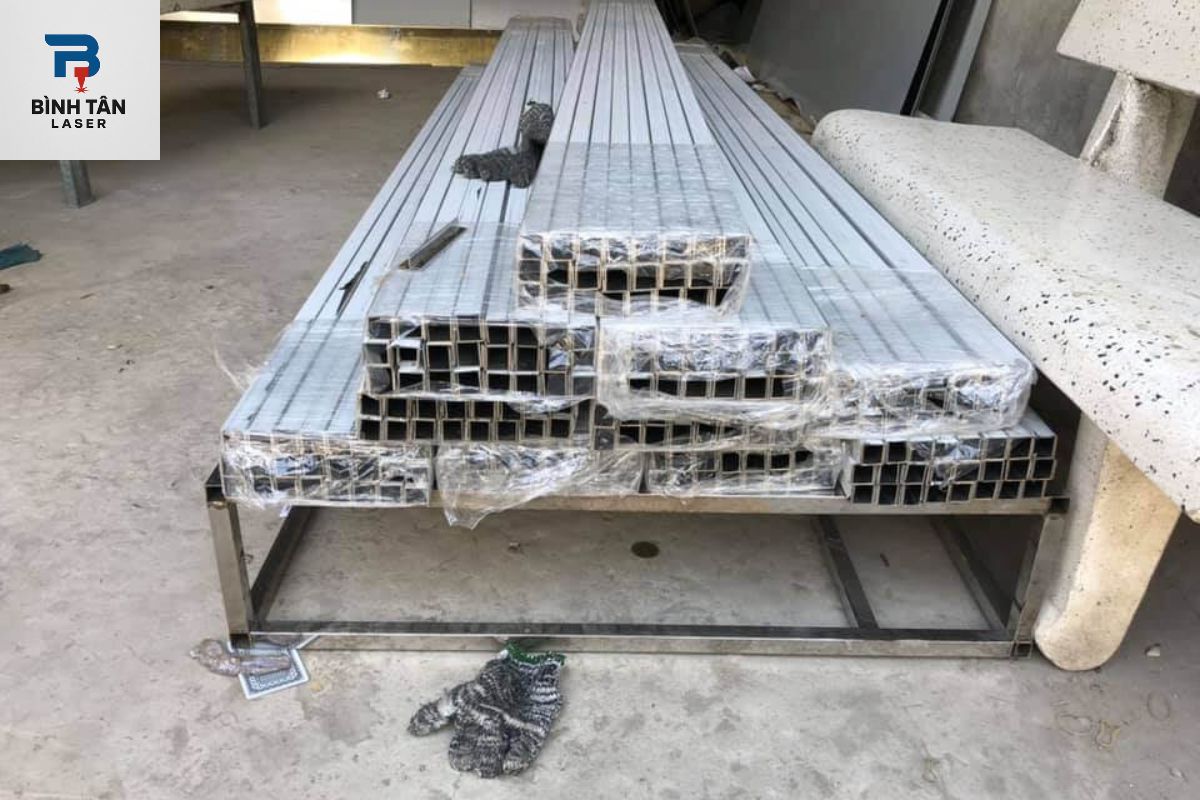 gia công cắt hàn ống inox