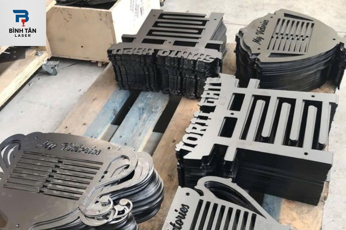 gia công chấn kim loại theo yêu cầu