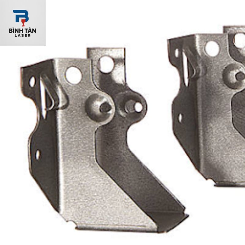bracket kim loại CNC