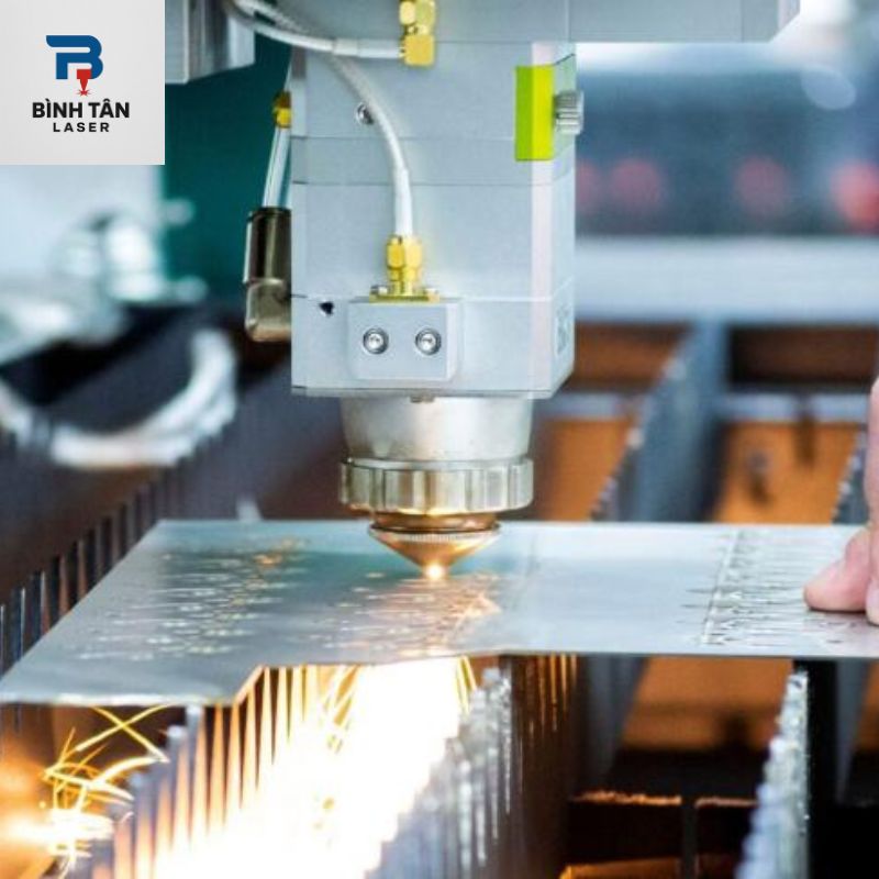 cắt laser sắt