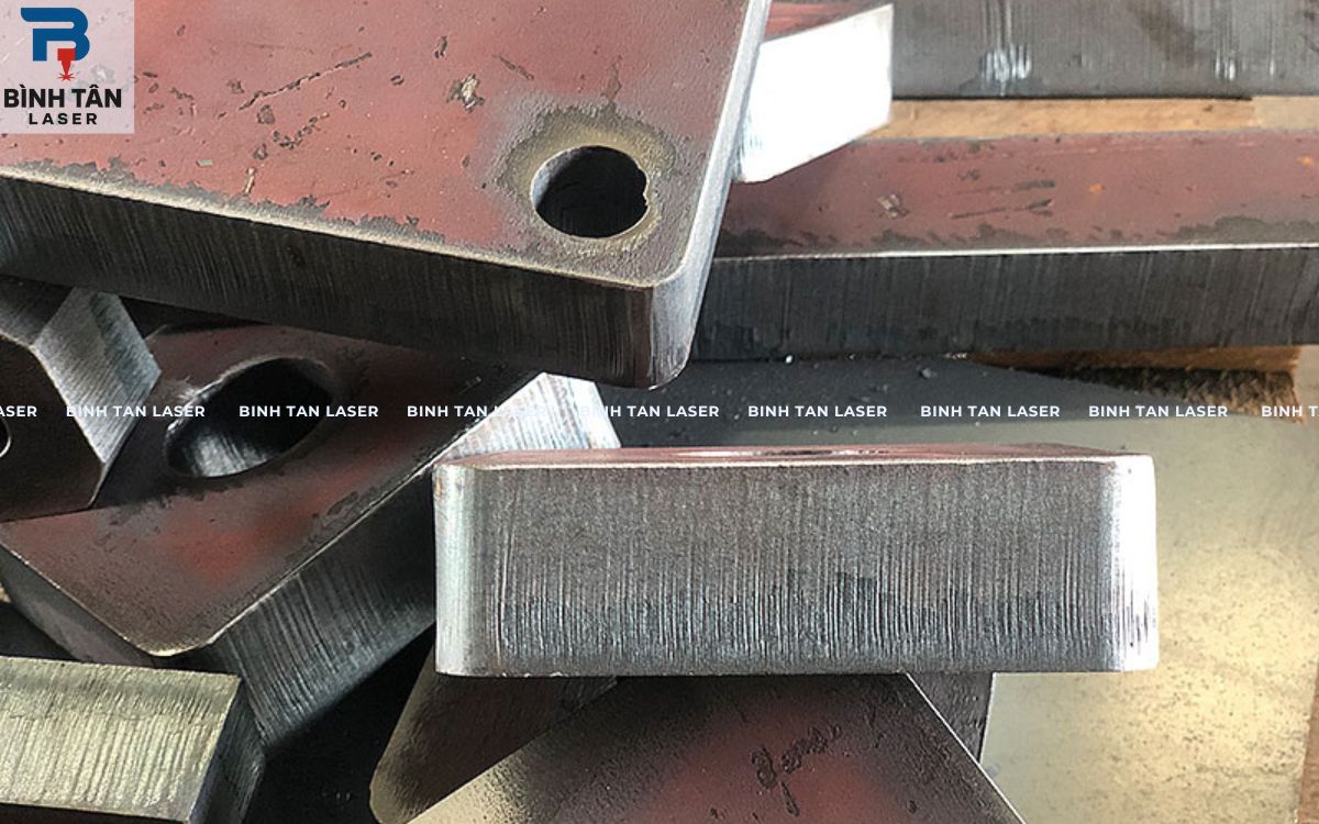 cắt sắt tấm