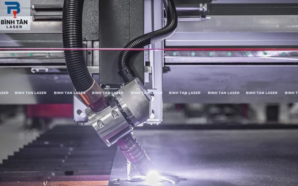 cắt sắt tấm