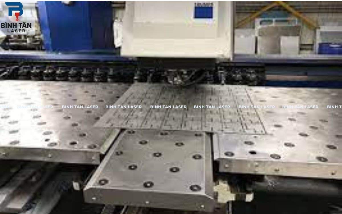 cắt sắt tấm giá rẻ