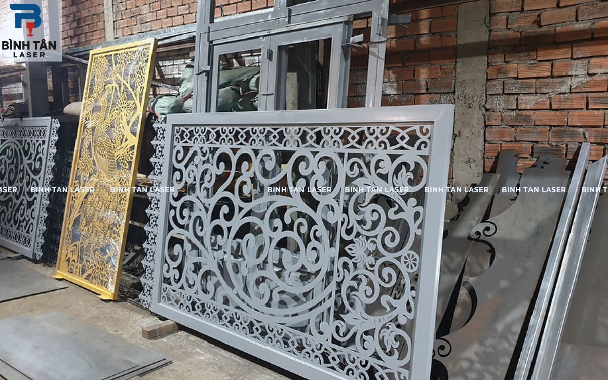 cắt sắt theo yêu cầu