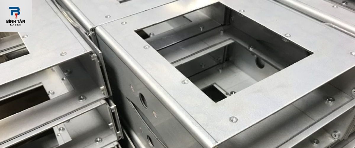 chấn gấp vỏ hộp kỹ thuật giá rẻ