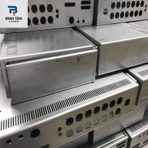 chấn vỏ hộp kim loại CNC