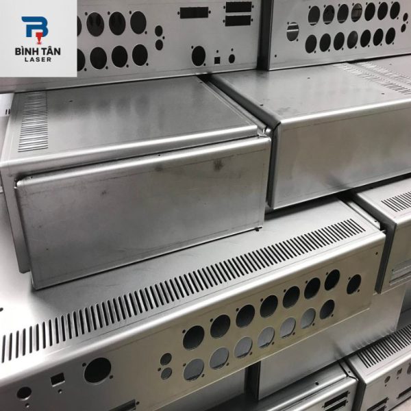 chấn vỏ hộp kim loại CNC