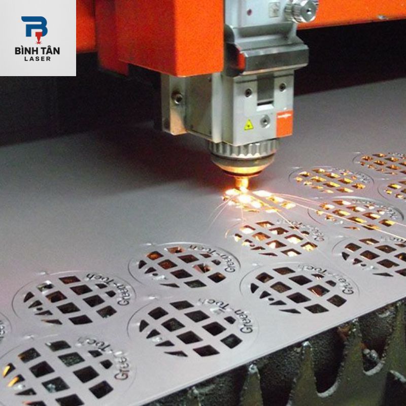gia công cơ khí khung giá treo CNC